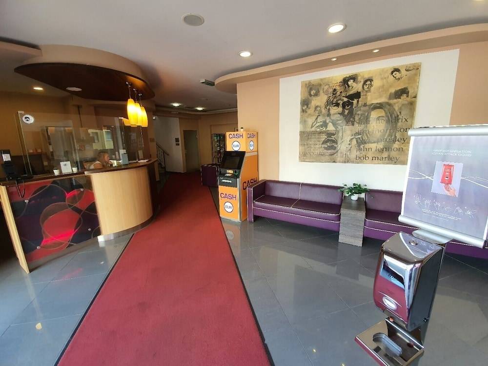 Arion Airport Hotel 2