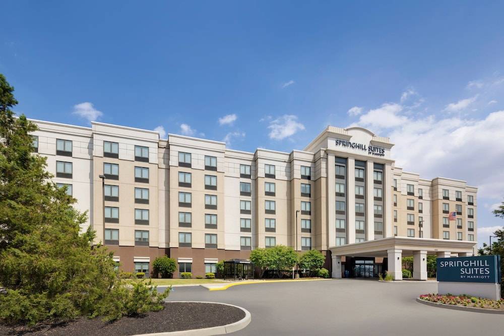 SpringHill Suites by Marriott Newark International Airport 1