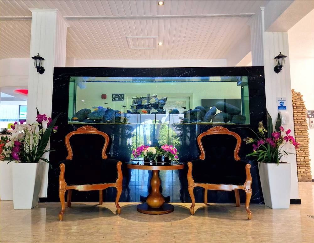Sveltos Hotel 2