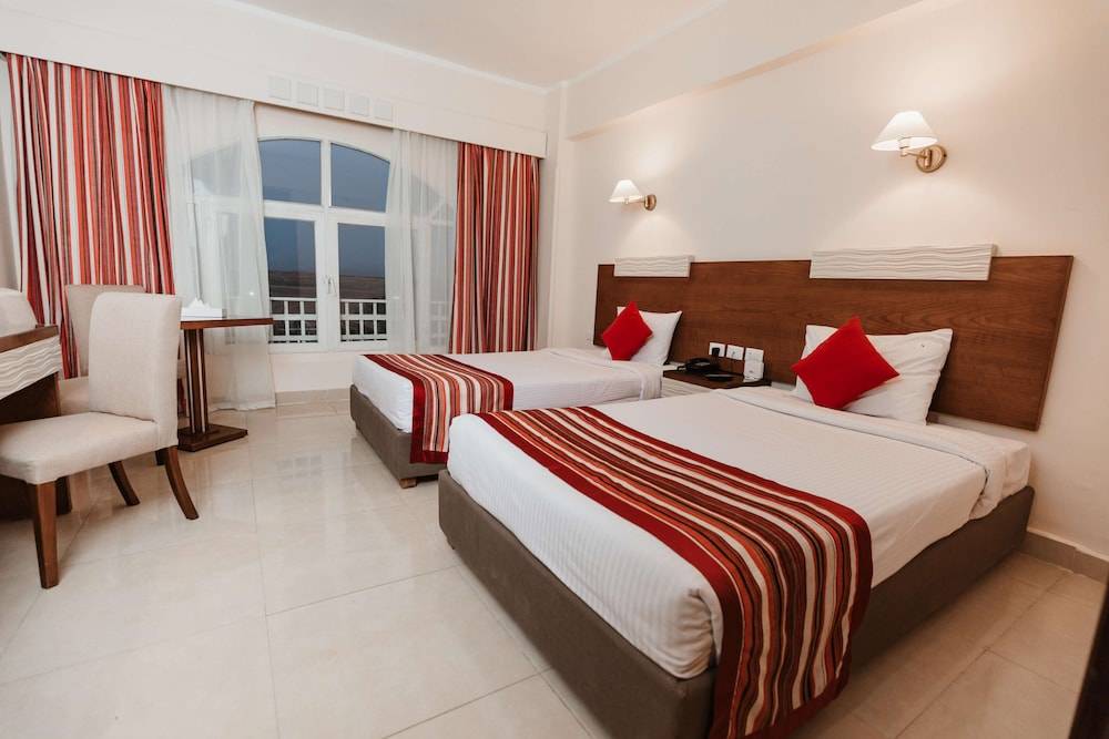 Golden Beach Resort 2