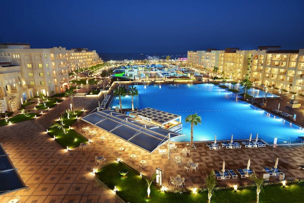 Pickalbatros White Beach Resort - Hurghada 1