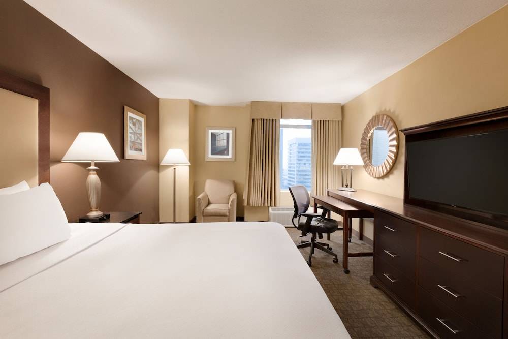 Crowne Plaza CRYSTAL CITY-WASHINGTON, D.C. by IHG 2