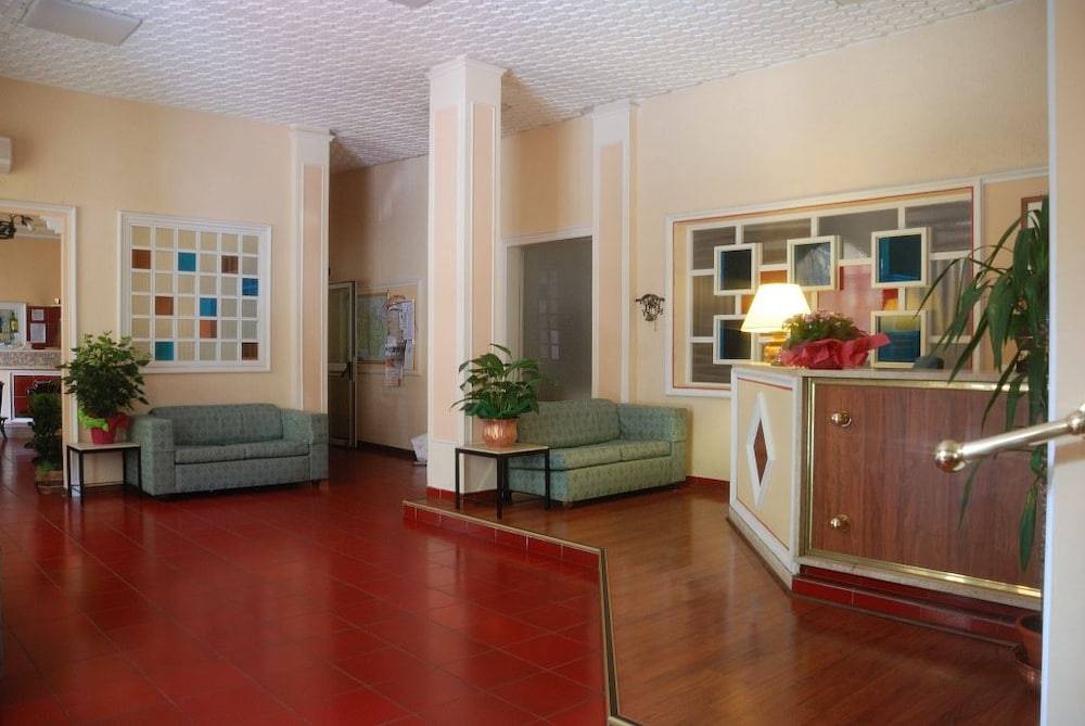 Hotel Iris Crillon 2
