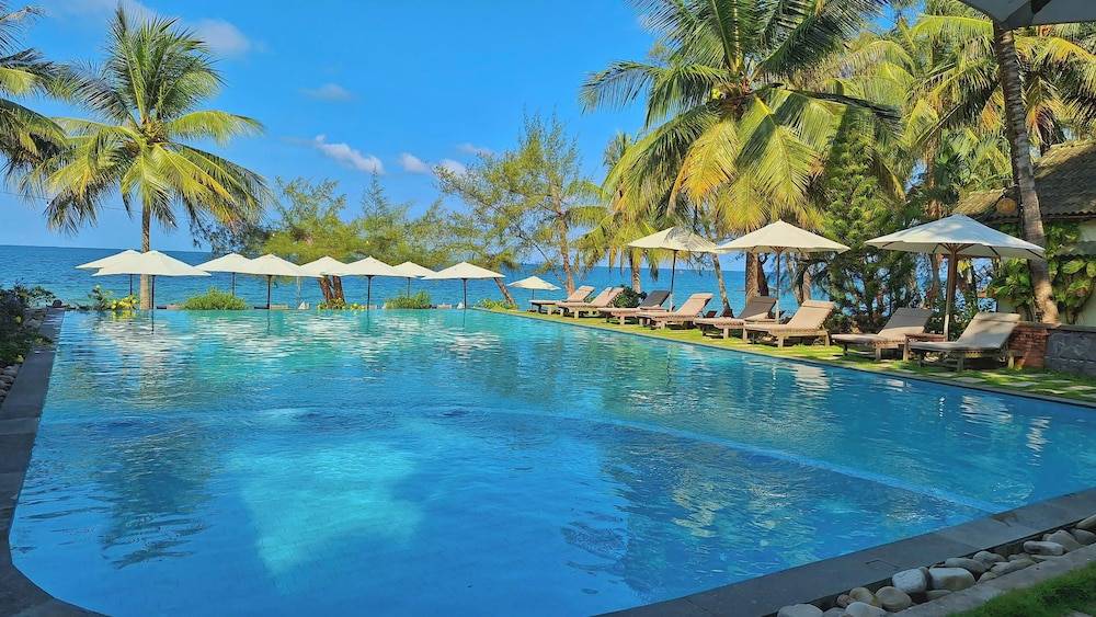 Ancarine Beach Resort 1