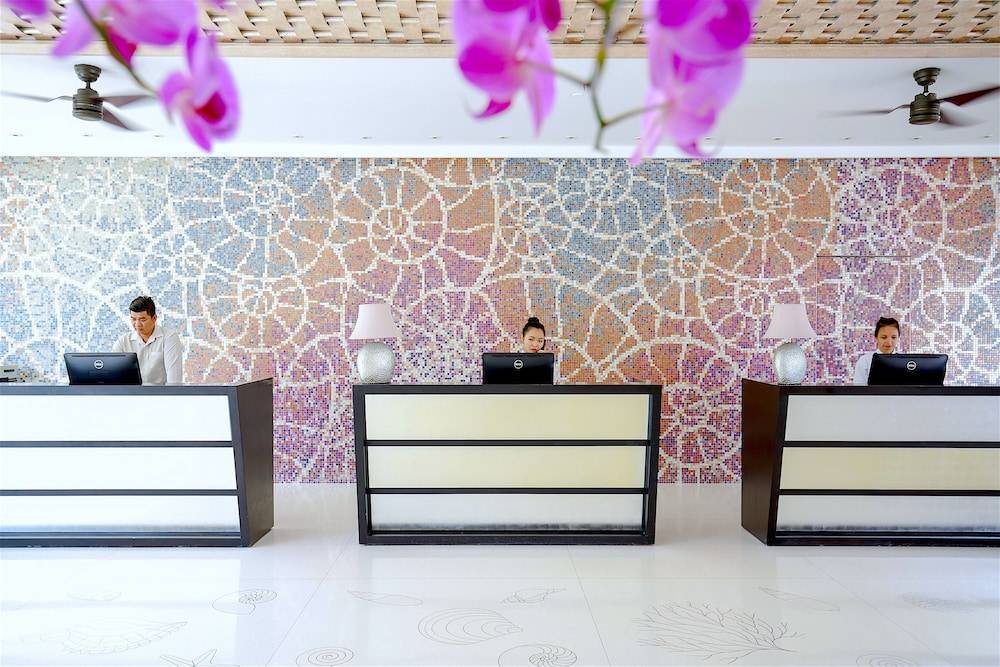 Salinda Resort Phu Quoc - Sparkling Wine Breakfast 2