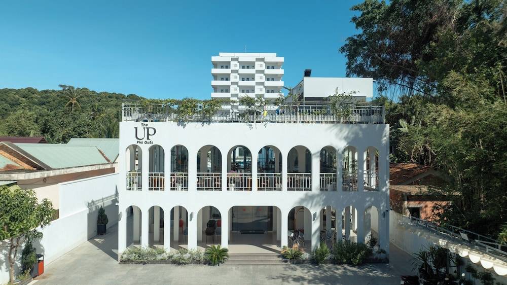 The Up Hotel Phu Quoc Island - The Poolside Escape 1