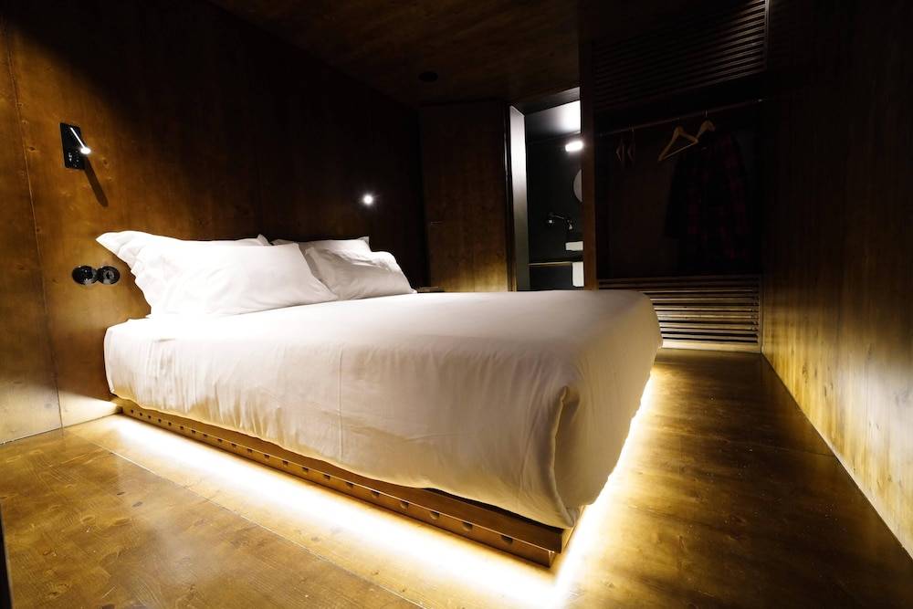 Zero Box Lodge Coimbra 1
