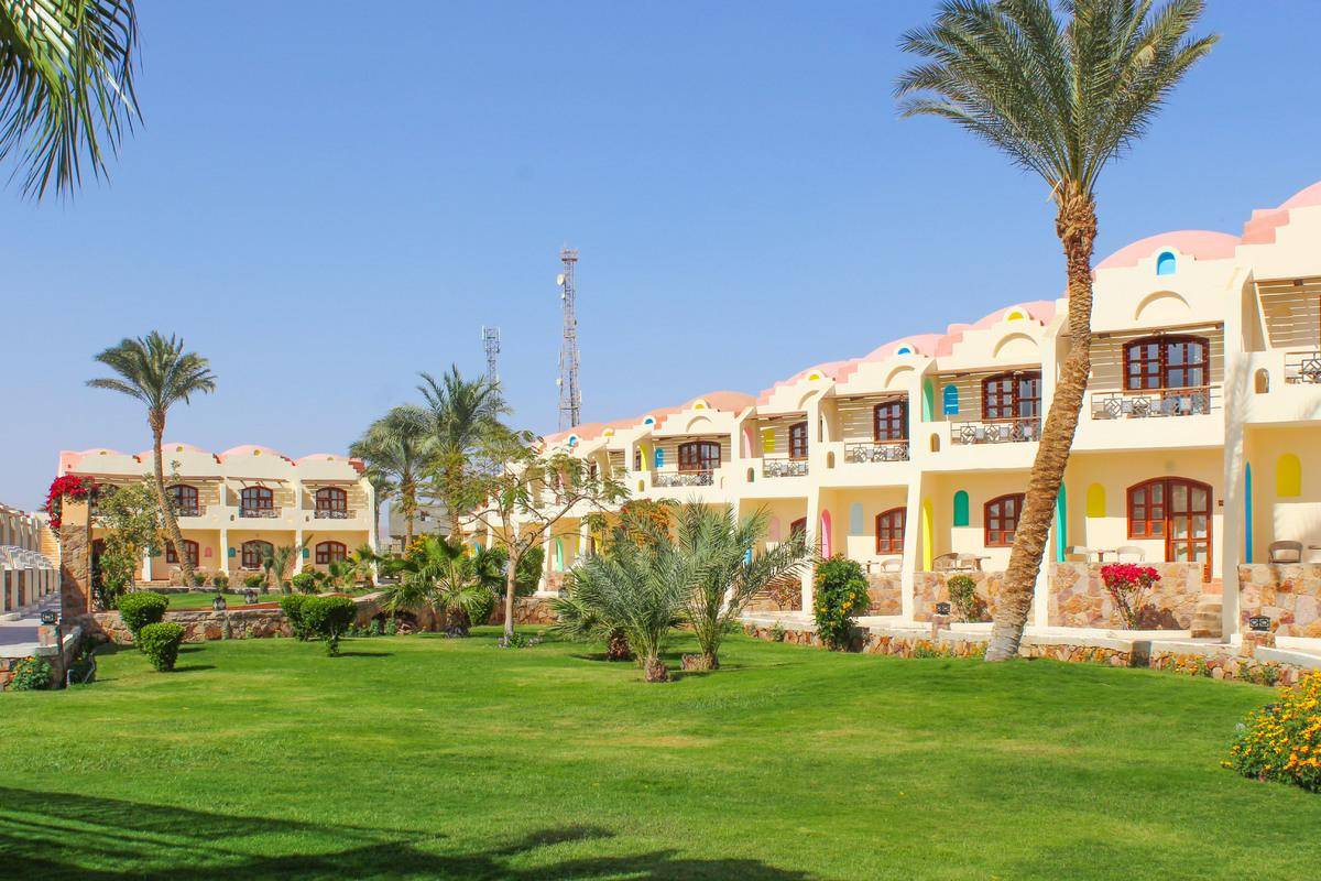 Protels Beach Club & SPA 1