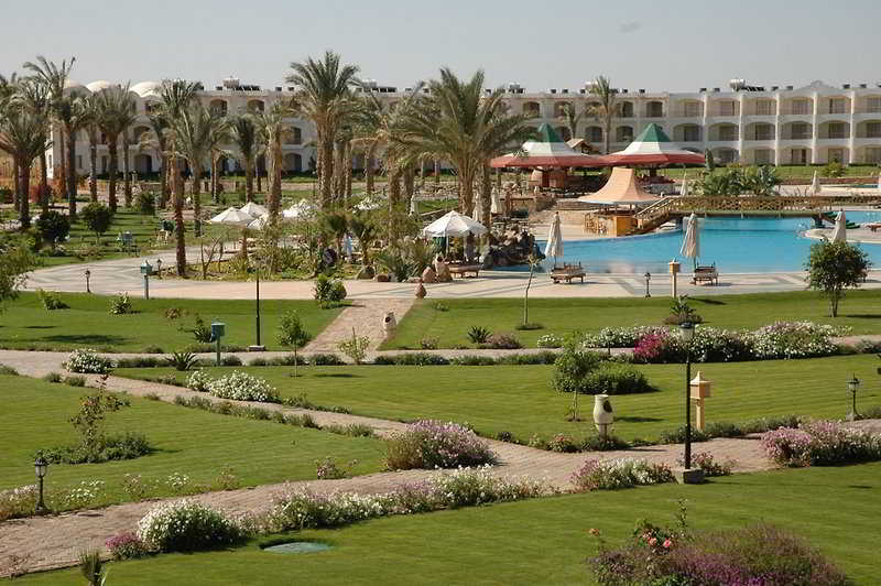 Brayka Bay Reef Resort 1