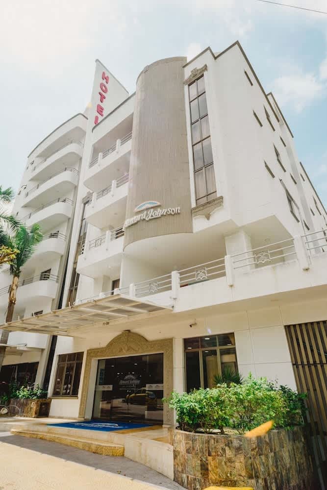 Howard Johnson Hotel Versalles Barranquilla 1
