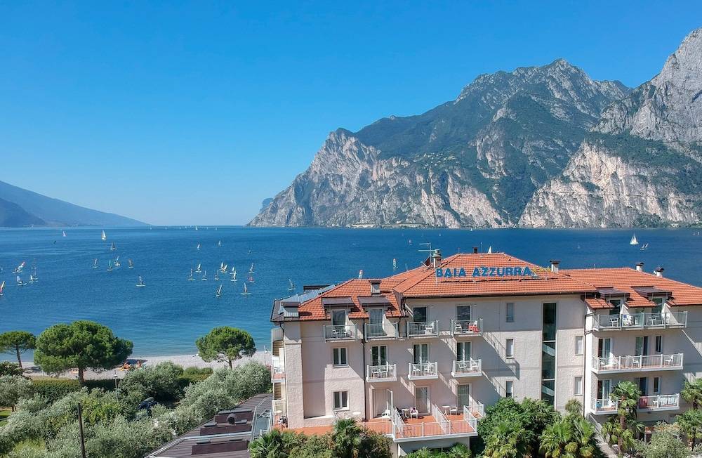 Hotel Baia Azzurra - Lake Front 1