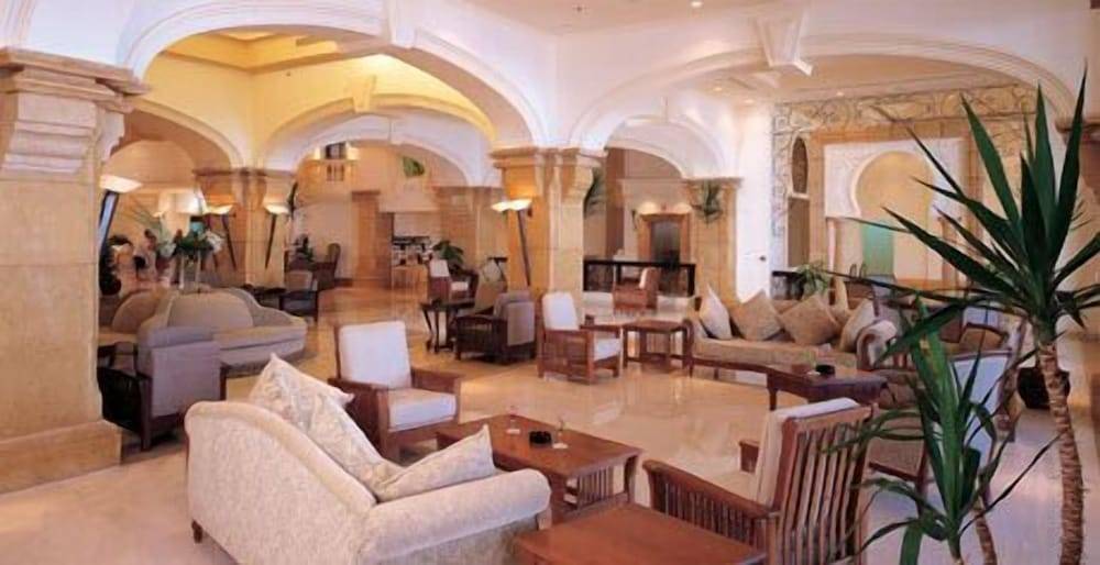 Continental Plaza Beach Resort 2