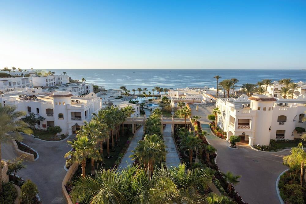 Continental Plaza Beach Resort 1