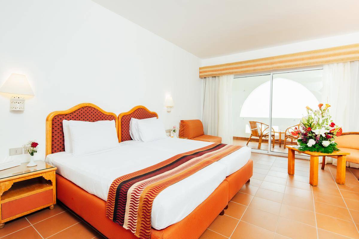 Oasis Coral Bay 2