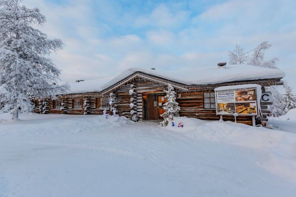 Kuukkeli Log Houses Teerenpesä 1
