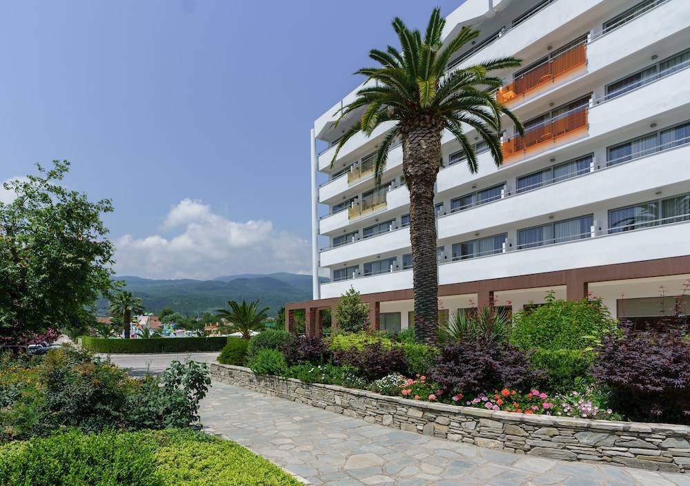 Cronwell Platamon Resort All-Inclusive 1