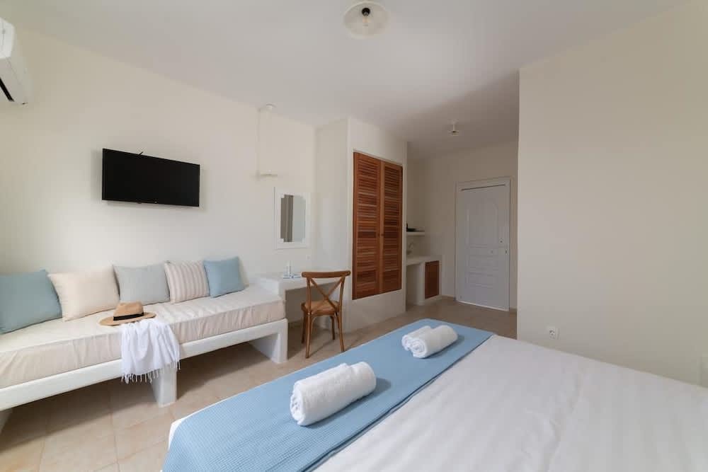 Stegna Akti Luxury Suites 2