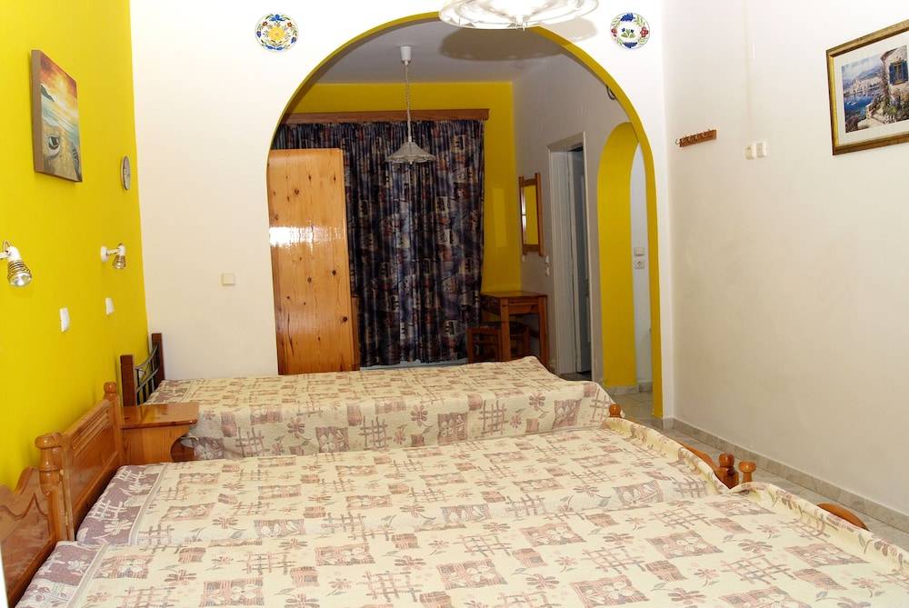 Marianthi Studios Stegna 1