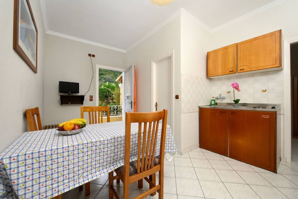 Marina Apartments, Agios Gordios Corfu 2