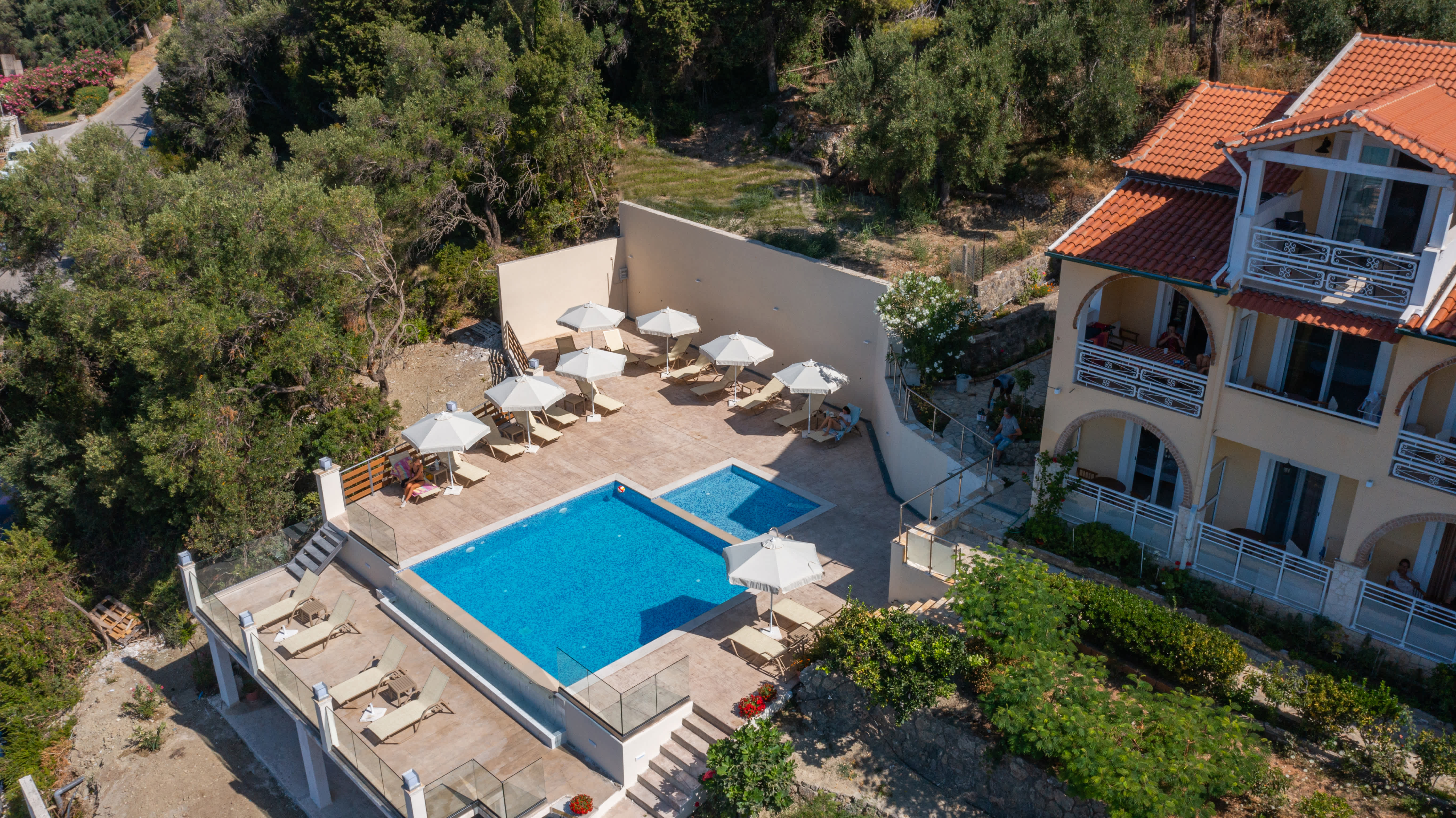 Mazis Apartments 2
