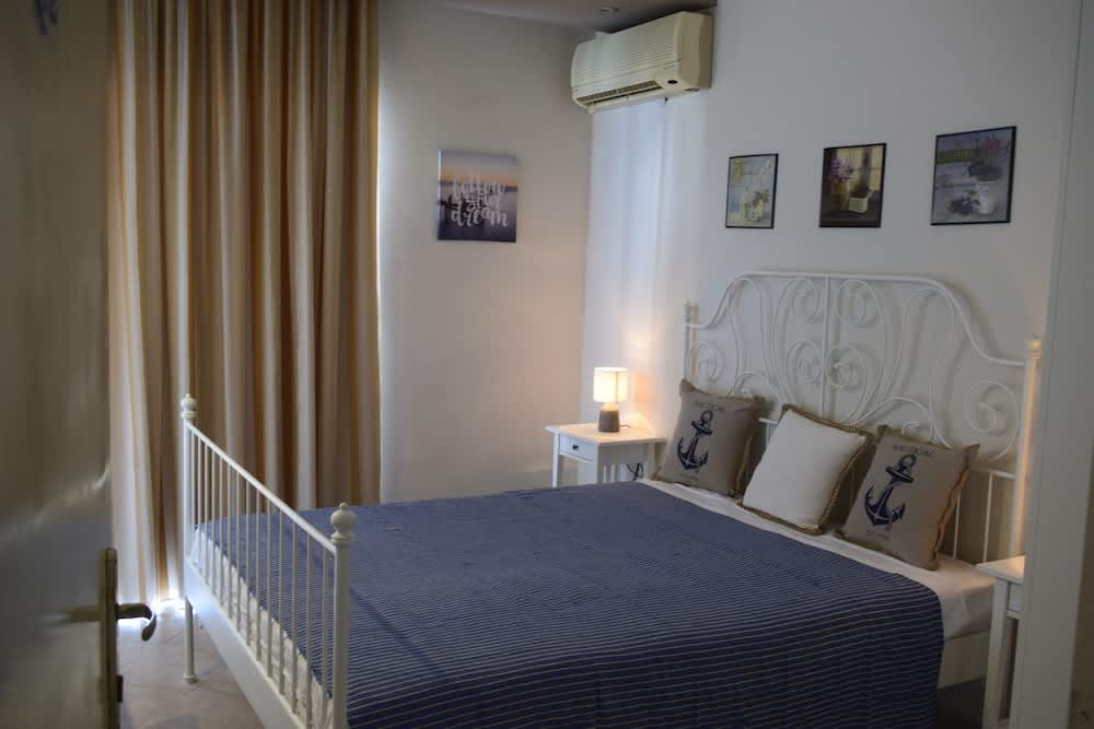 Delfini beach hotel & suites 2