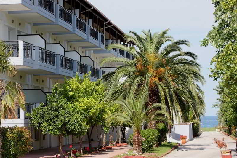Sun Beach Hotel 2
