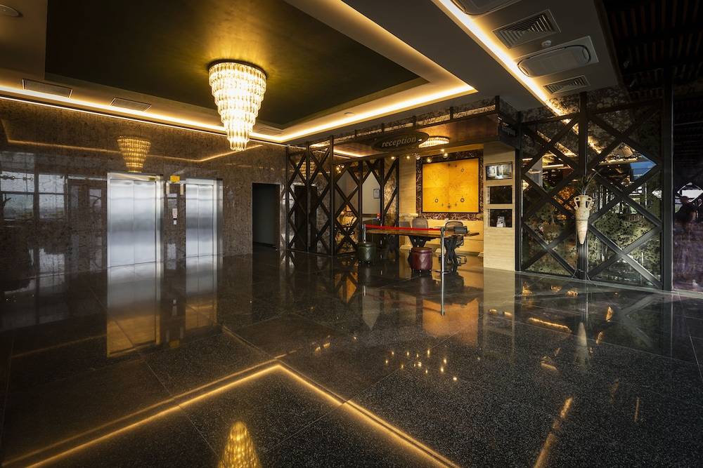 Avec Hotel 2