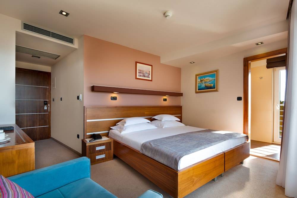 Hotel Plaža 2
