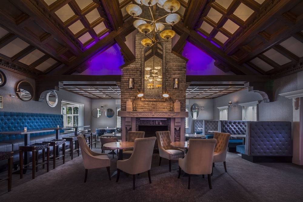 Treacys Oakwood Hotel, Shannon 1