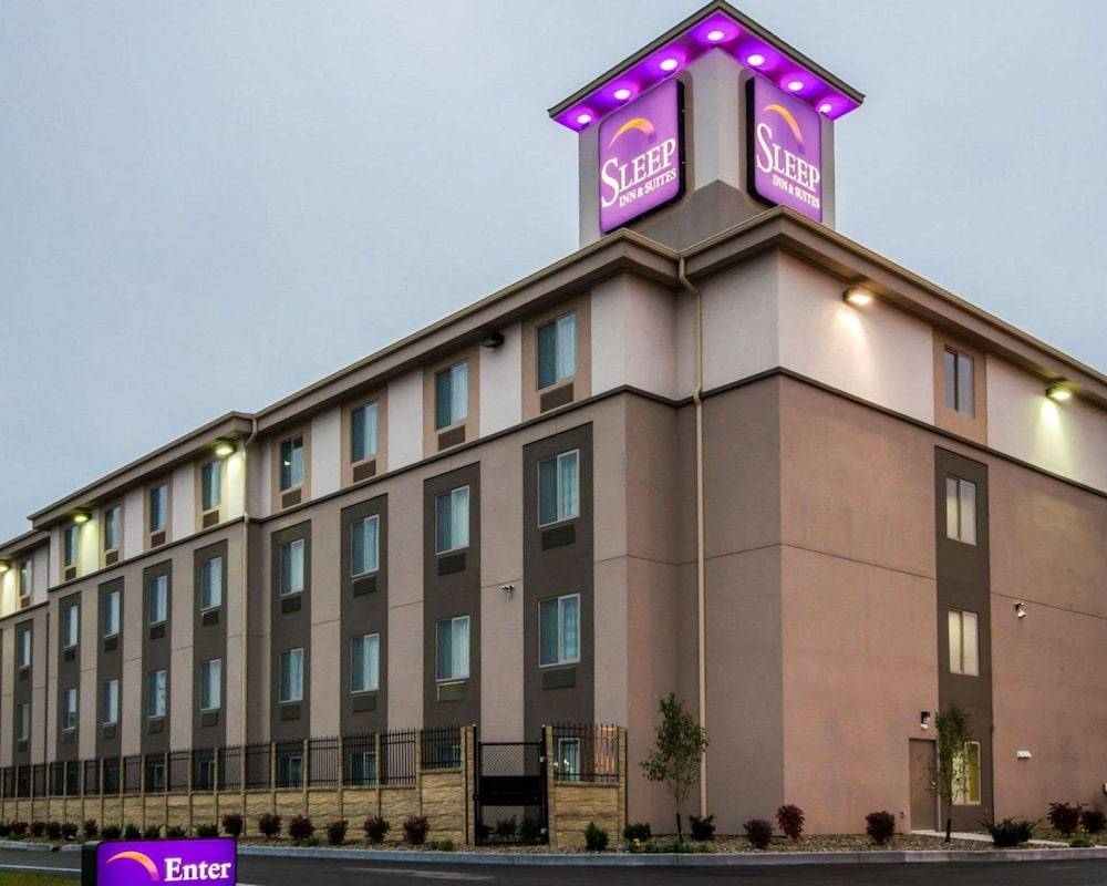Sleep Inn & Suites And Conference Center Downtown 1