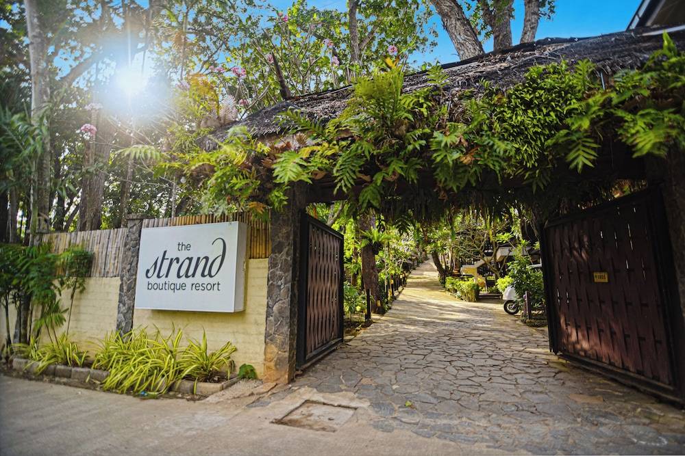 The Strand Boutique Resort 1
