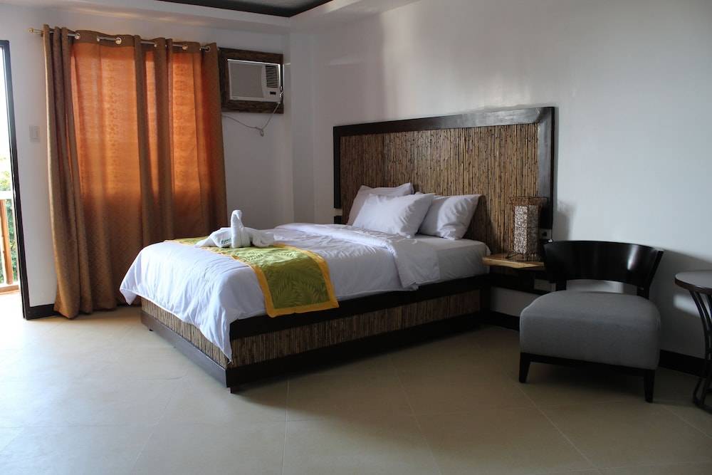 Bamboo Beach Resort & Restaurant 1