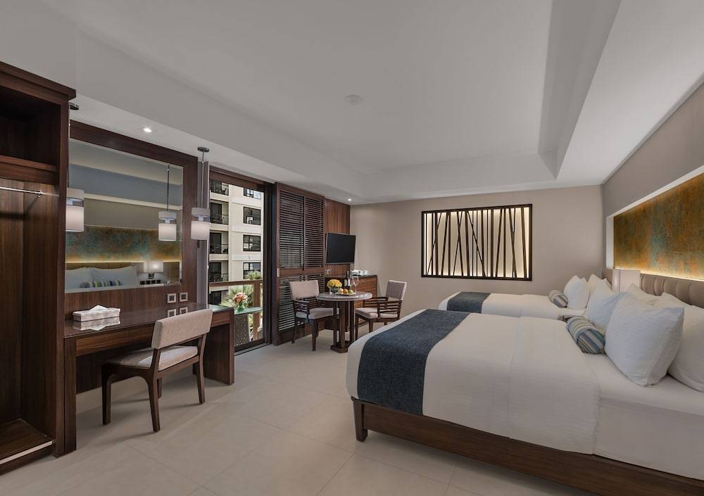 Henann Prime Beach Resort 1