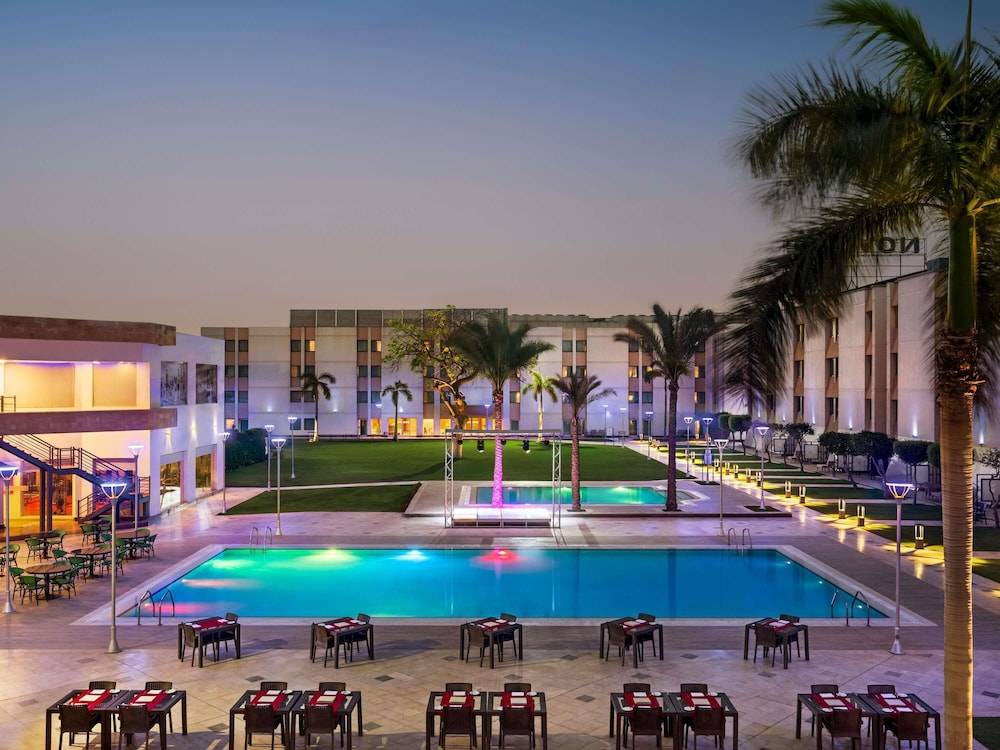Novotel Cairo Airport 1