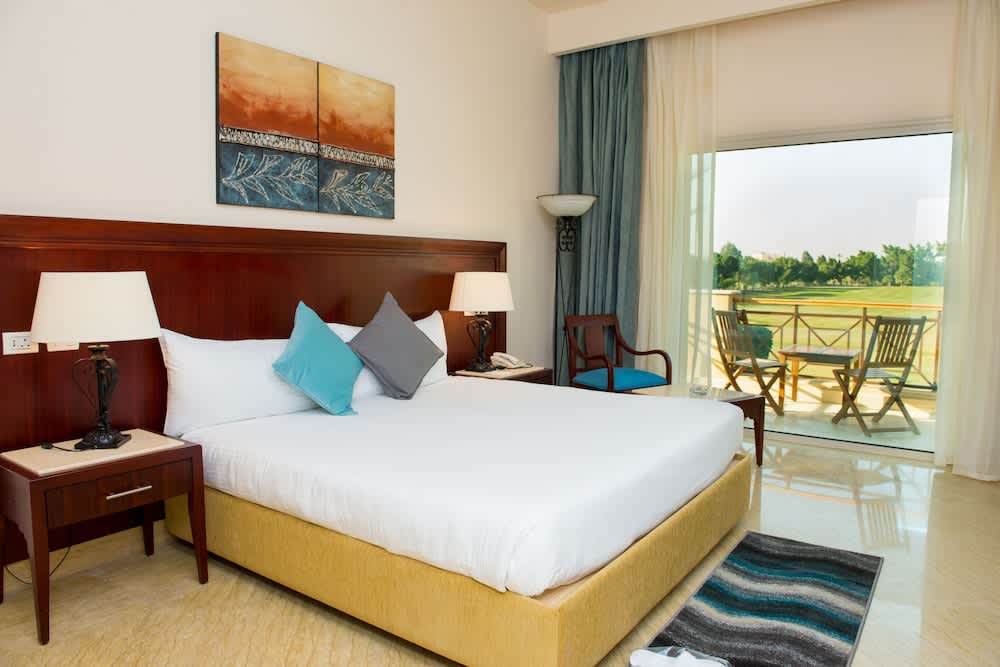 Swiss Inn Pyramids Golf Resort 2