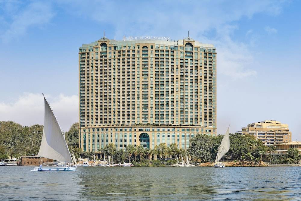 Four Seasons Hotel Cairo at Nile Plaza 1