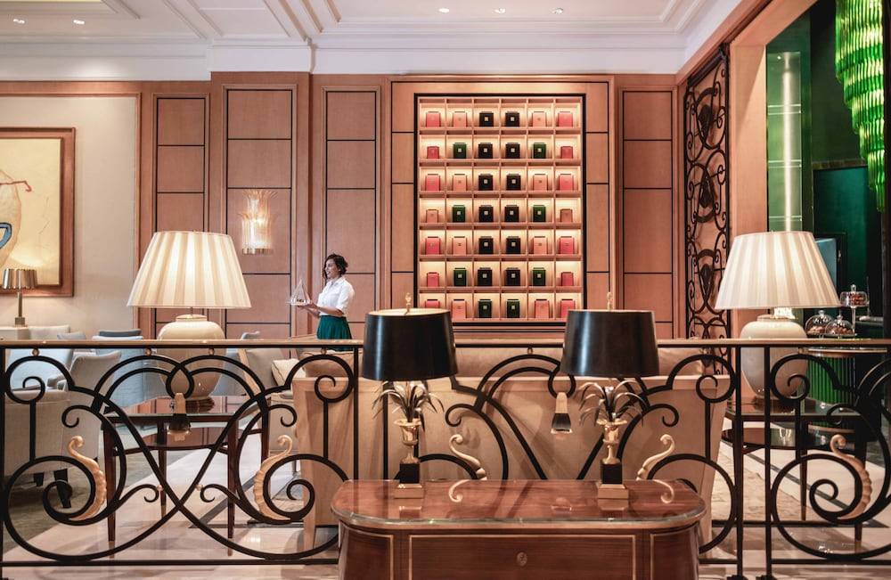 Four Seasons Hotel Cairo at Nile Plaza 2
