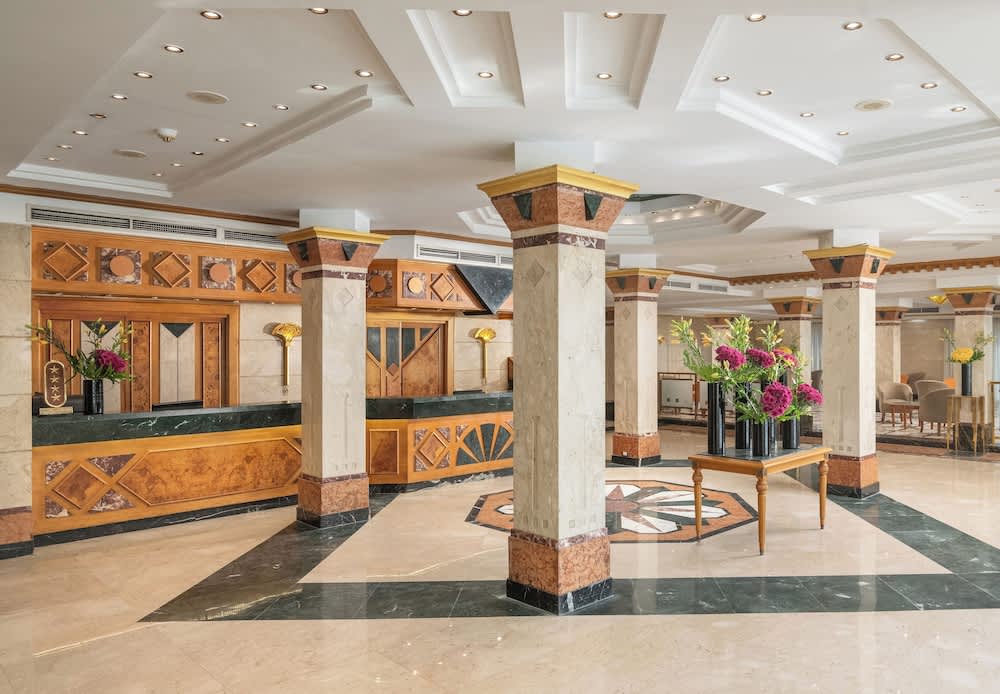 JAZ Pyramids Resort 2