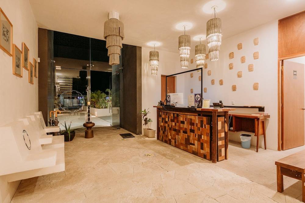 Waye Valladolid Centro - Sustainable, Authentic Experiences & Pet Friendly Boutique Hotel 2