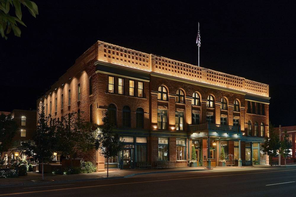 Hotel Jerome, Auberge Collection 1