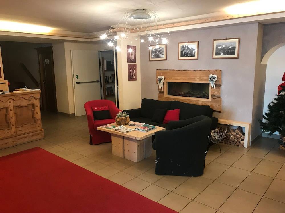 Alpen Family Hotel Someda 2