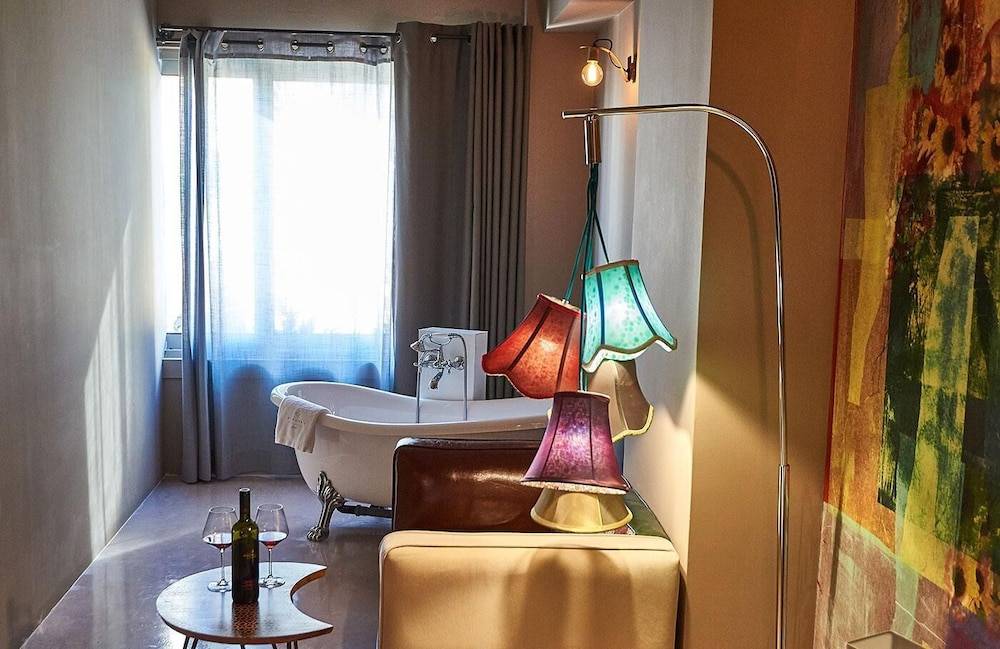 iFeel Athens Suites 2
