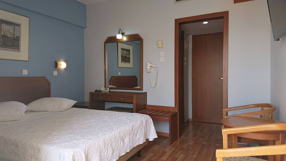 Economy Hotel 1