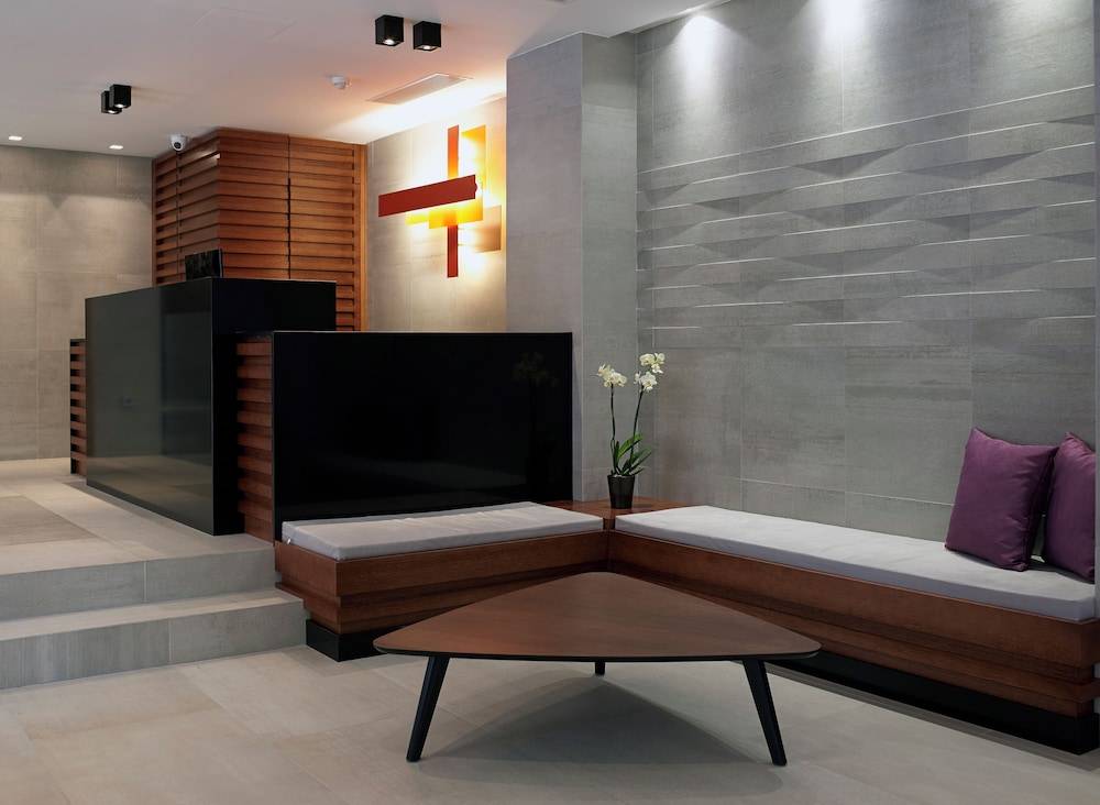 Amazon Hotel 2