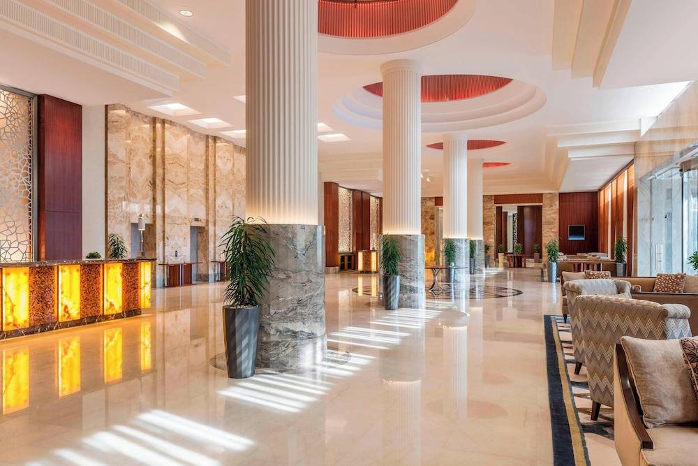 Sheraton Oman Hotel, Muscat 1