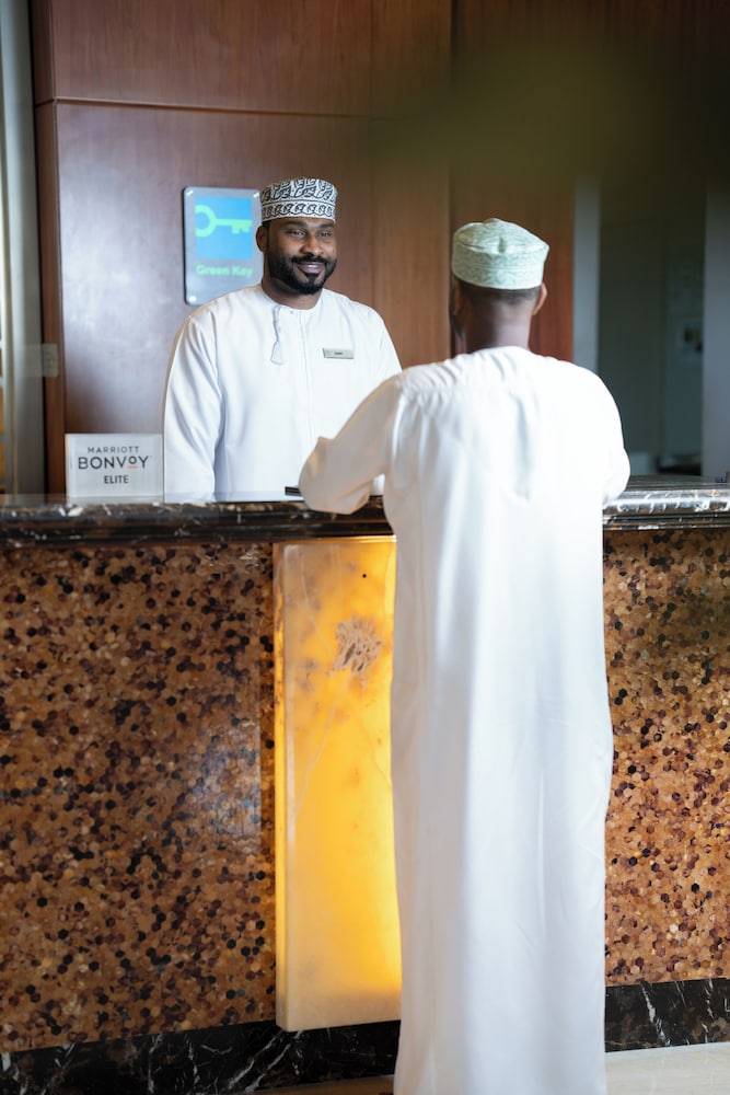 Sheraton Oman Hotel, Muscat 2
