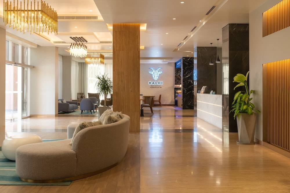 Citadines Al Ghubrah Muscat 2