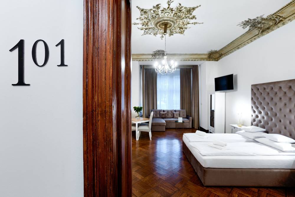 Aparthotel 1899 2
