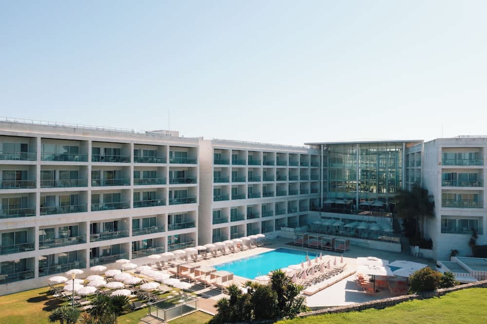 Crowne Plaza CAPARICA LISBON by IHG 1
