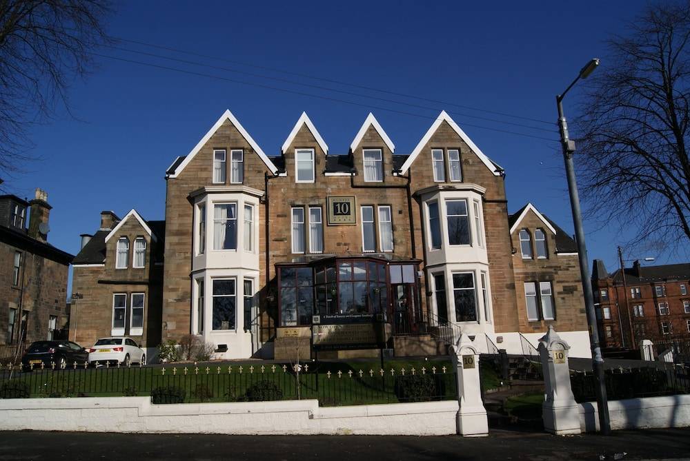 Number 10 Hotel 1